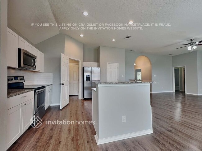 Building Photo - 7907 Blue Duck Trail