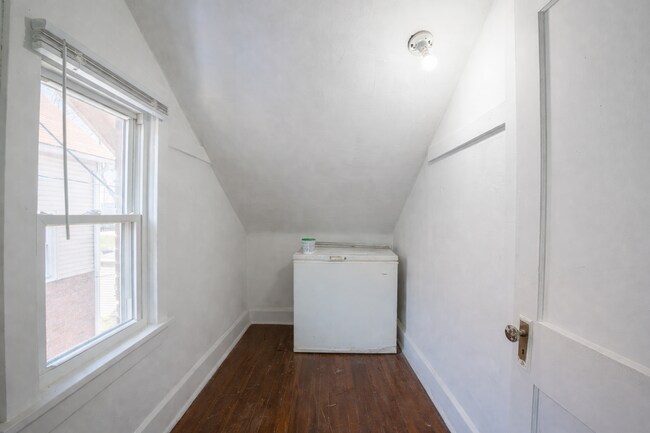 Building Photo - 2614 63rd St