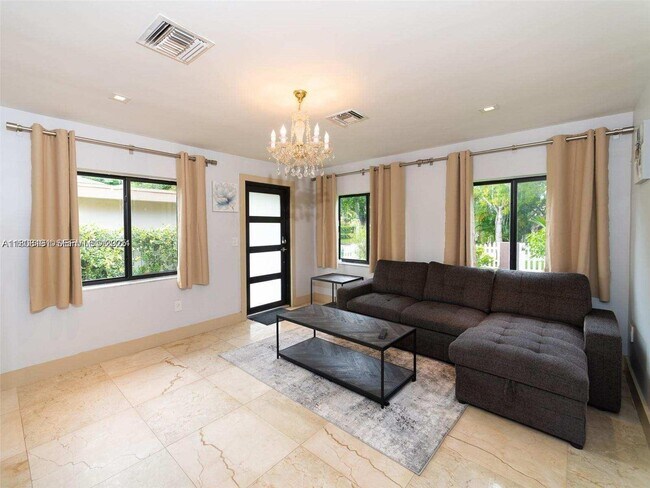 Building Photo - 1606 Wiley St