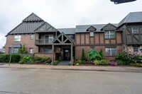 Building Photo - Charming Aparment in Midtown!