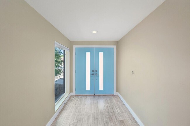 Building Photo - 13222 N 1st Ave