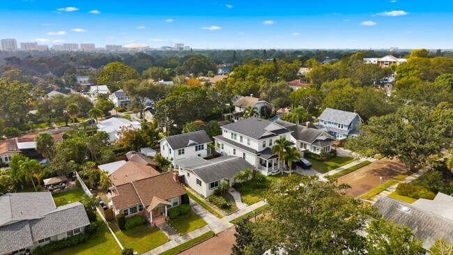 Building Photo - 766 20th Ave N