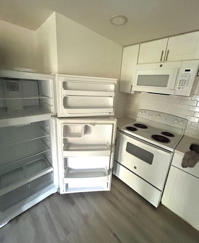 Building Photo - 302 MLK Dr