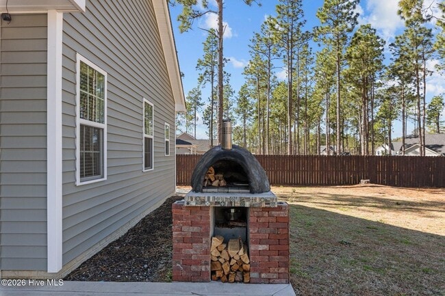 Building Photo - 217 Thistleberry Dr