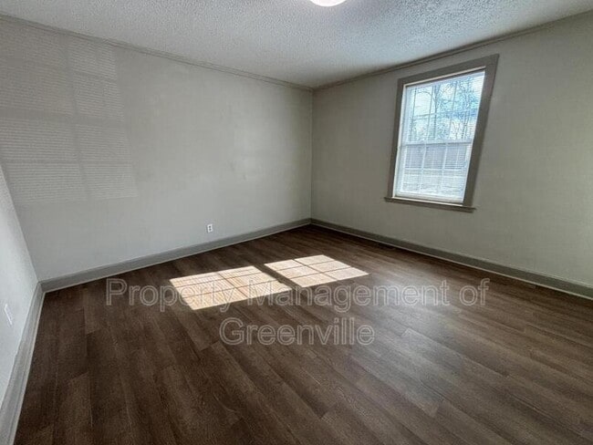 Building Photo - 504 Pickens St