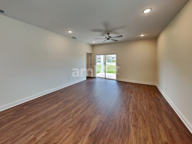 Building Photo - 621 Onate Cir