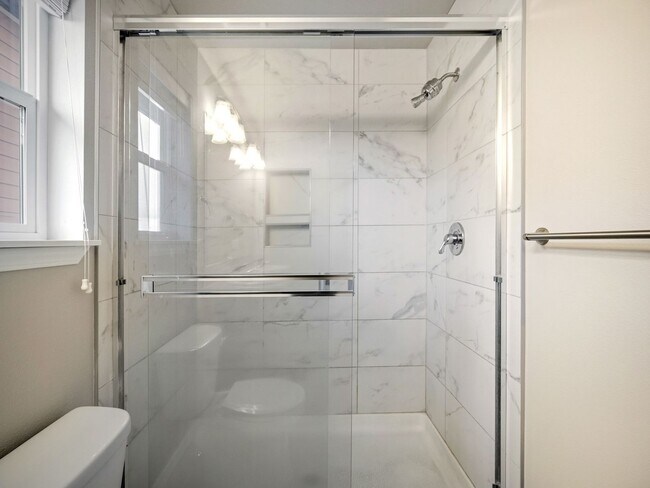 Building Photo - Charming North Spokane Home in a Quiet Neighborhood