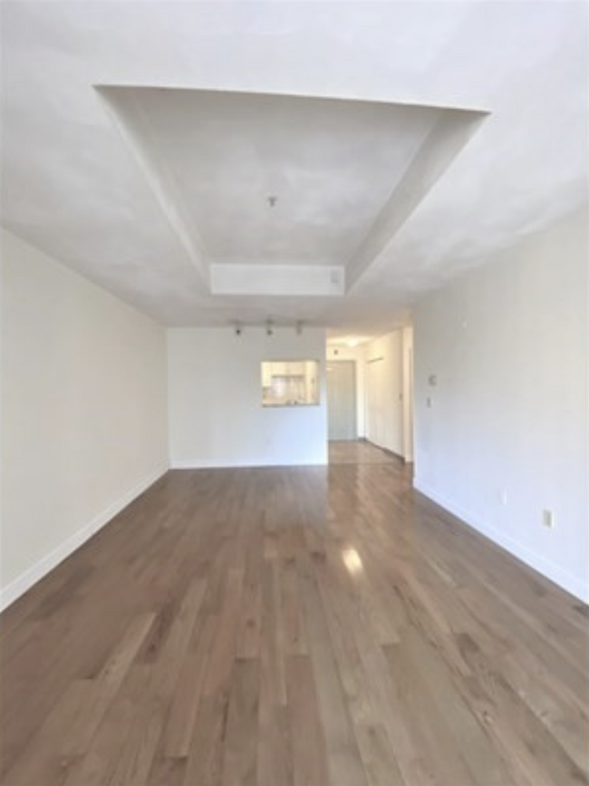 Building Photo - 373 Highland Ave