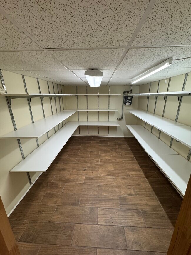 Building Photo - 1239 Disston St