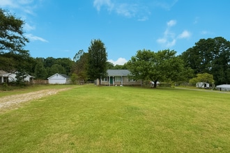 Building Photo - 504 Wagstaff Rd