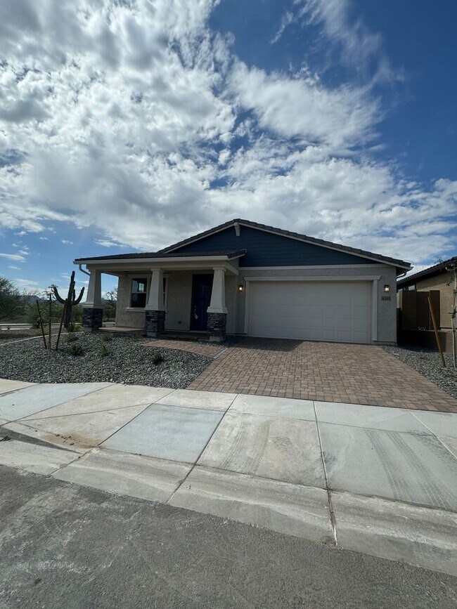 Building Photo - BRAND NEW HOME IN SENTERO CROSSING