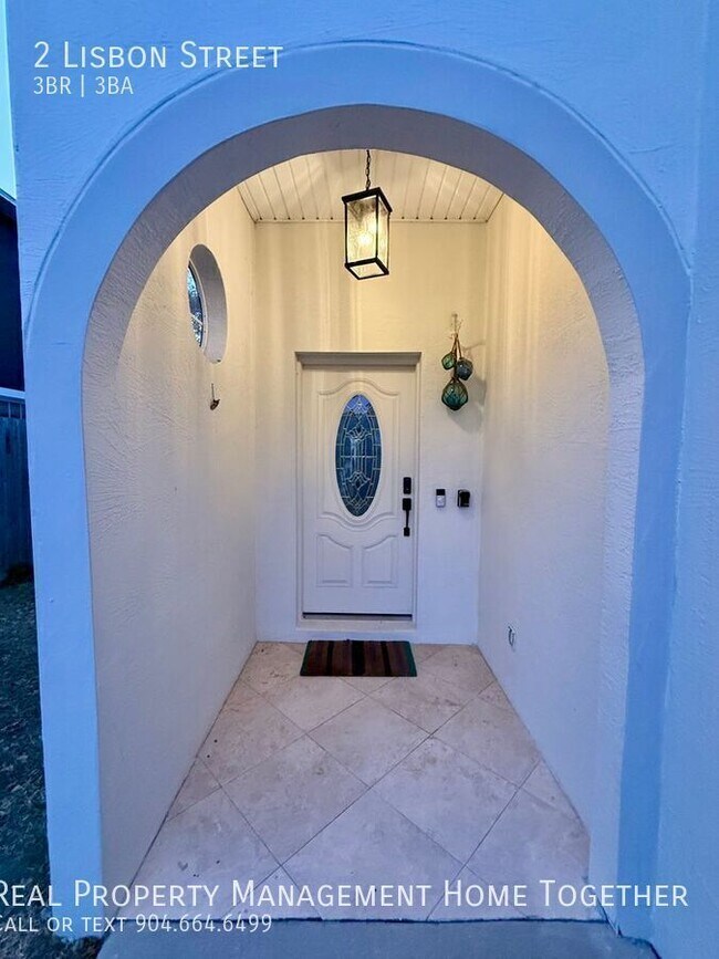 Building Photo - 2 Lisbon St