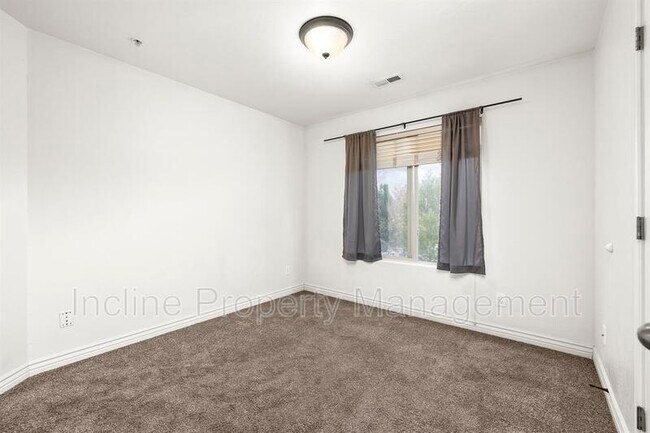 Building Photo - 661 S 2220 W