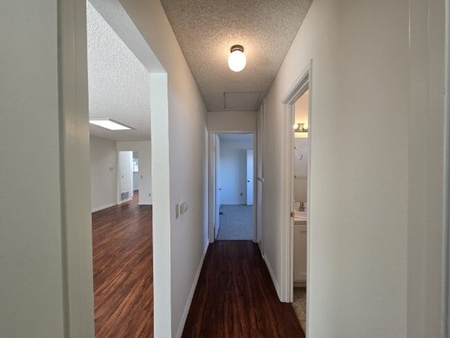 Building Photo - Peacock Hills, 55+ Community - Home in Peacock Hills - Oceanside