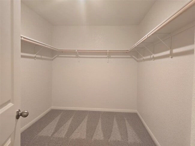Building Photo - 121 Blazilmar Ln