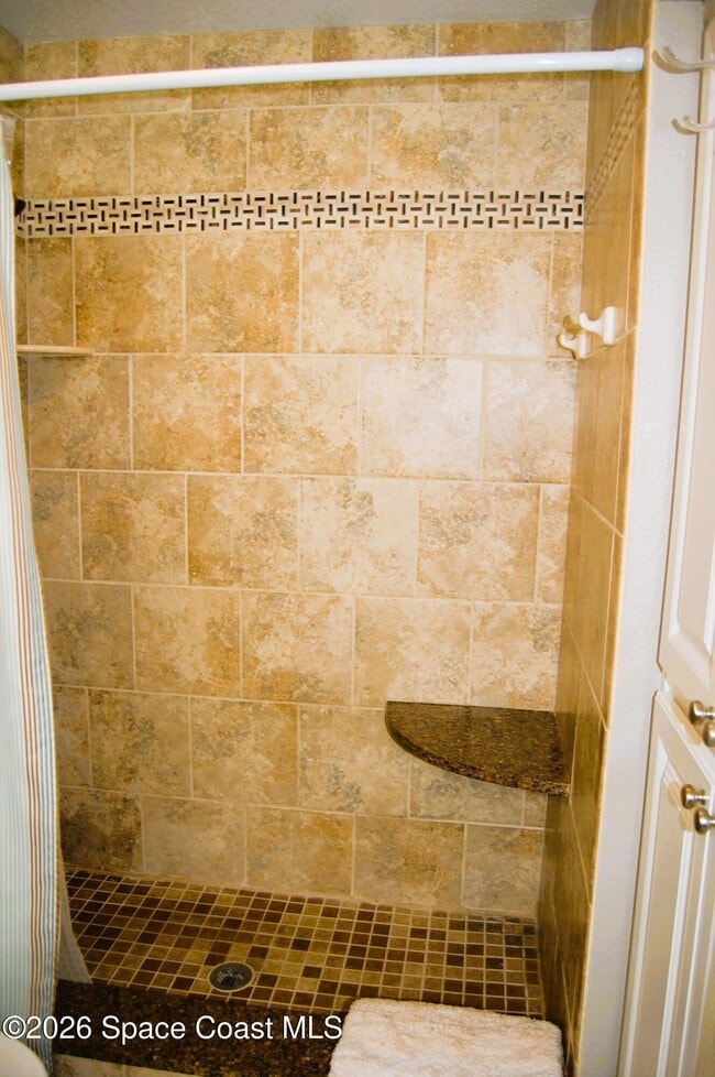 Building Photo - 5350 Ocean Beach Blvd