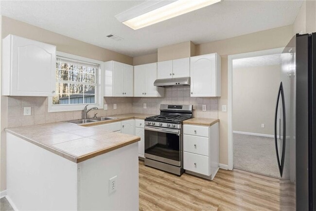 Building Photo - 3004 Clemson Pl