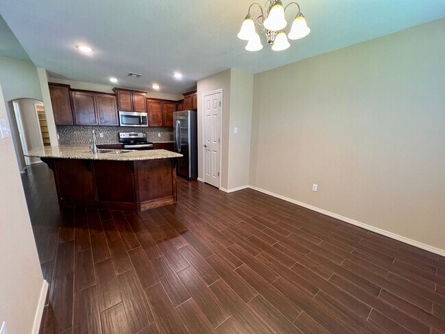 Building Photo - Beautiful 4 Bedroom House For Rent **ASK A...