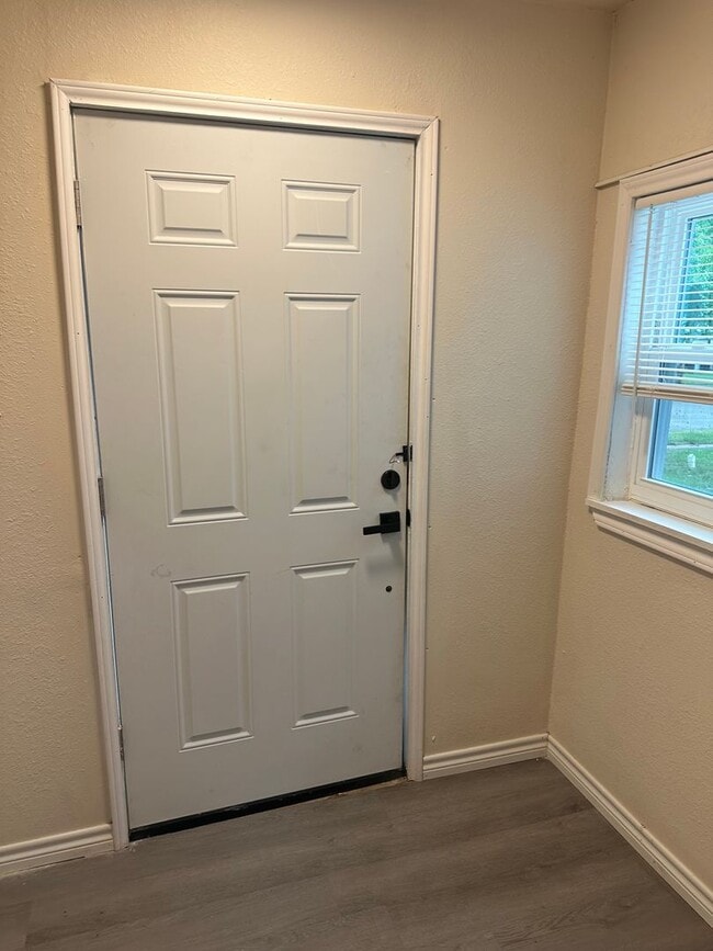Building Photo - 2bd/1ba in Killeen Accepting Section 8