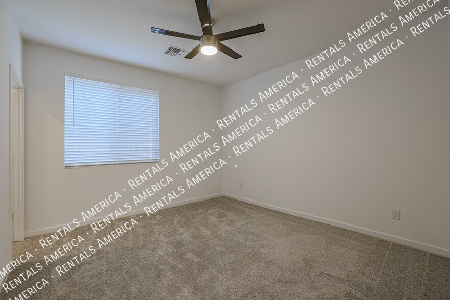 Building Photo - 17717 W Cassia Way