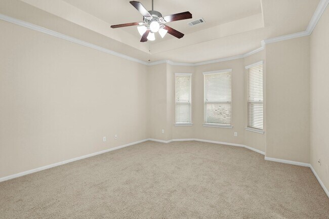 Building Photo - 314 Trillium Dr