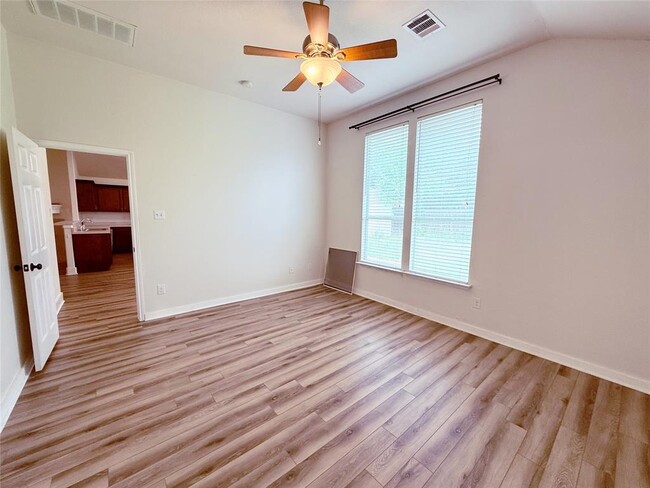 Building Photo - 207 Mollie Dr