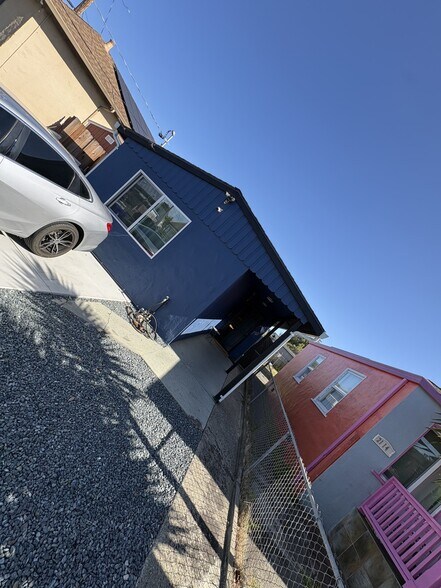 Building Photo - 2122 Florida Ave