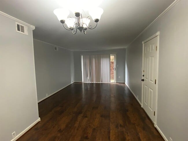 Building Photo - 5353 Dora St