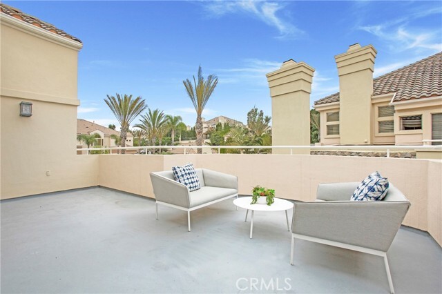 Building Photo - 24 Costa Brava