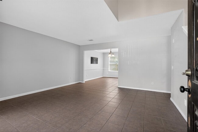 Building Photo - 20615 Valley Wells Dr