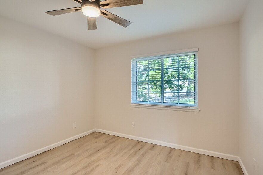 Large Second Bedroom - 697 Canyon Dr