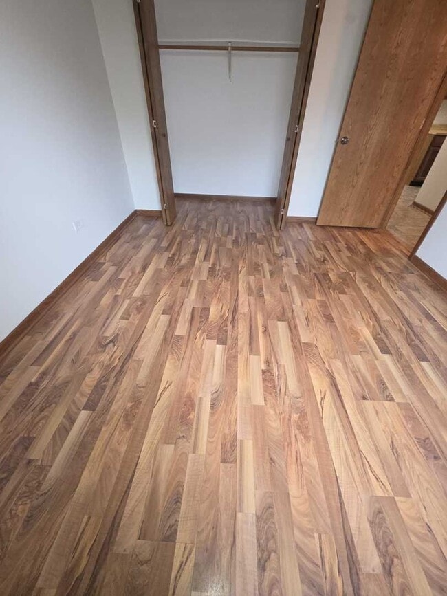 Building Photo - 9950 Treetop Dr