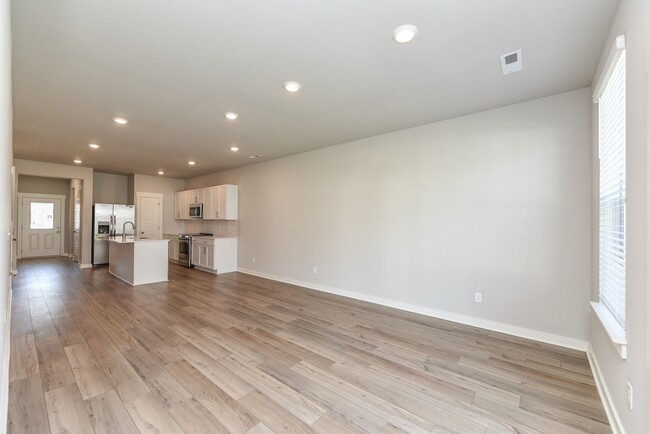 Building Photo - **2022-BUILT TOWNHOME WITH FABULOUS COMMUN...