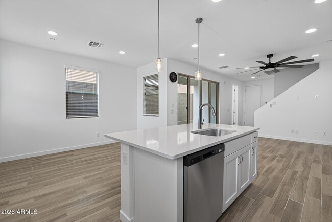 Building Photo - 2779 Claire Dr