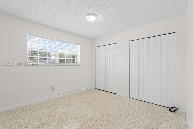 Building Photo - 1333 W 37th St
