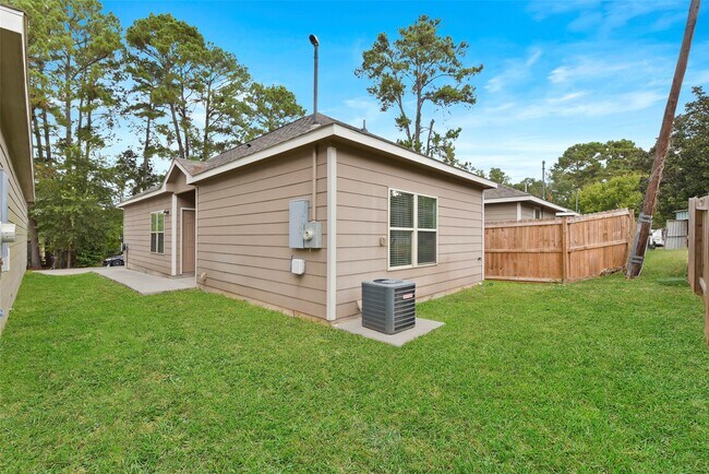 Building Photo - 9650 Warm Spring