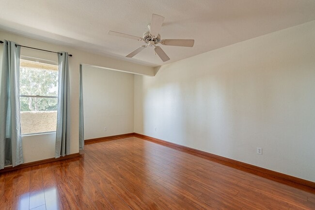 Building Photo - Ready to Move In - Two Bedrooms!