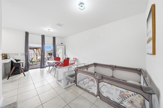 Building Photo - 24644 SW 118 Ct