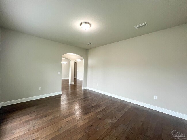 Building Photo - 9379 Pebble Stone Dr