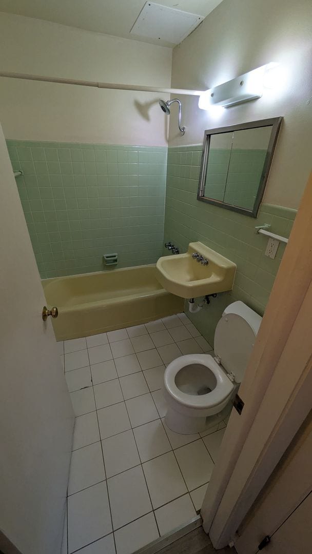 Building Photo - 5773 N 94th St