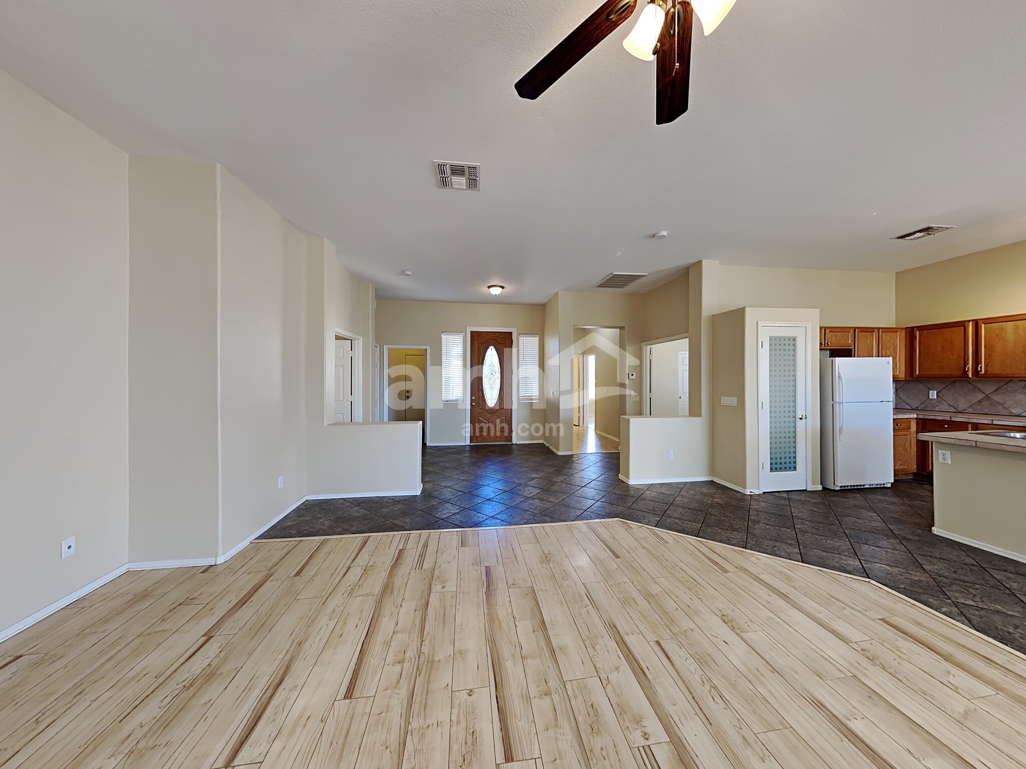 Building Photo - 15843 N 135th Dr