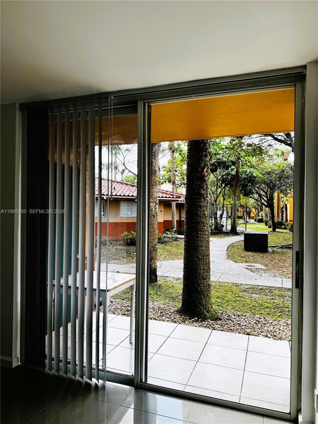 Building Photo - 10725 Cleary Blvd