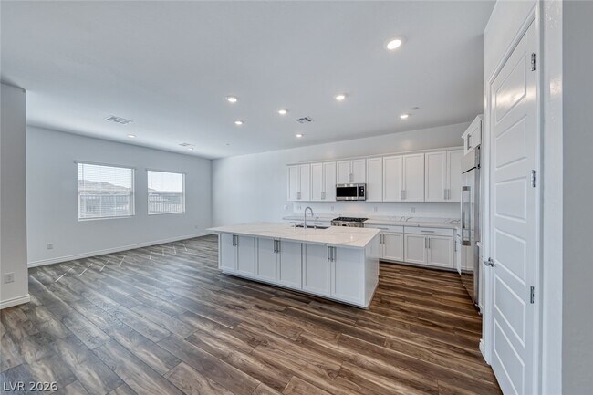 Building Photo - 968 Woodburn Ln