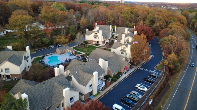 Building Photo - The Shelton Grove