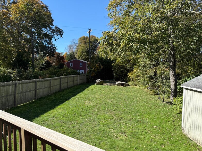 Building Photo - 35 Updike Ave