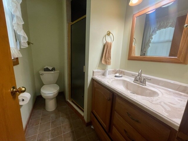 Building Photo - 142 Takacs Dr