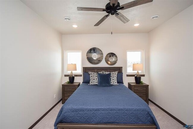 Building Photo - Bright & Spacious Ranch-Style Living – All...