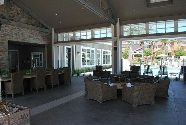 Building Photo - Beautifully Upgraded Contemporary Home in Wallis Ranch ! Close to Quarry Lane School !