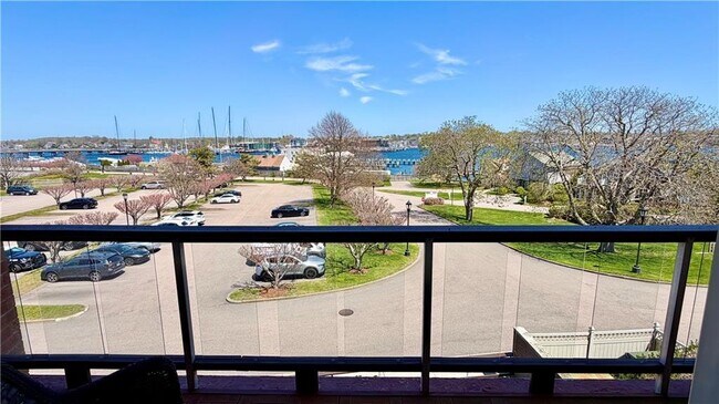 Building Photo - 1302 Capella S