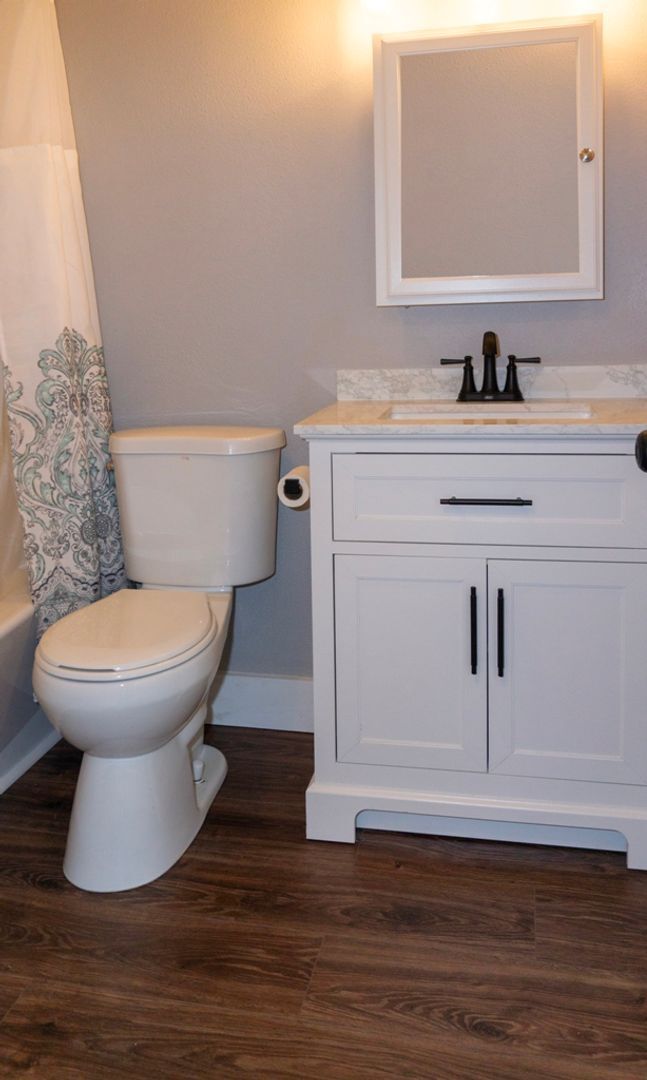 Building Photo - 3 bedroom, 2 bath with double car attached garage, newly remodeled.